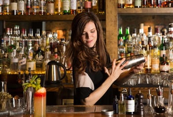 bartender-with-shaker